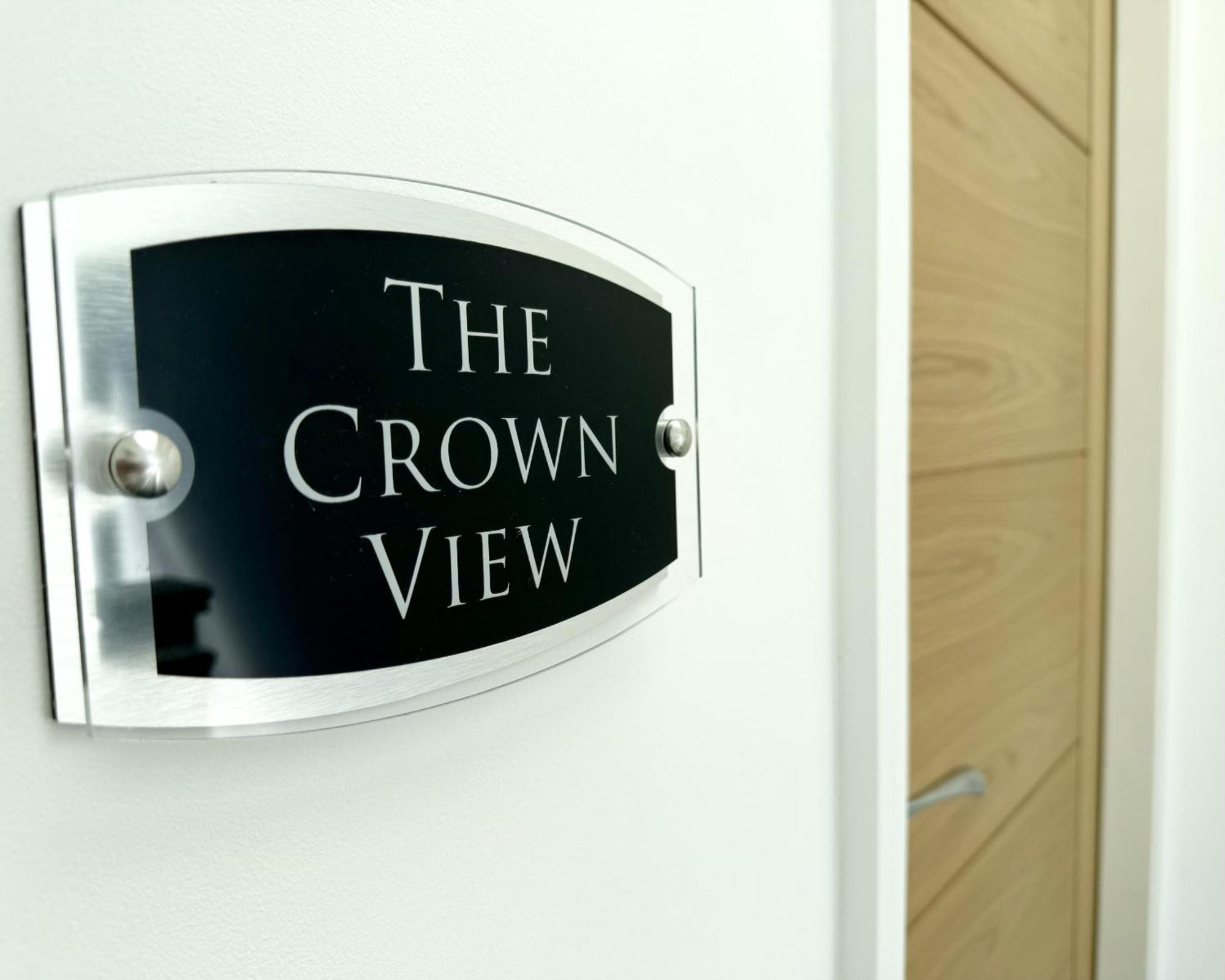 The Crown View - Luxury Apartment - Free Parking Nearby ฮาร์โรเกต ภายนอก รูปภาพ